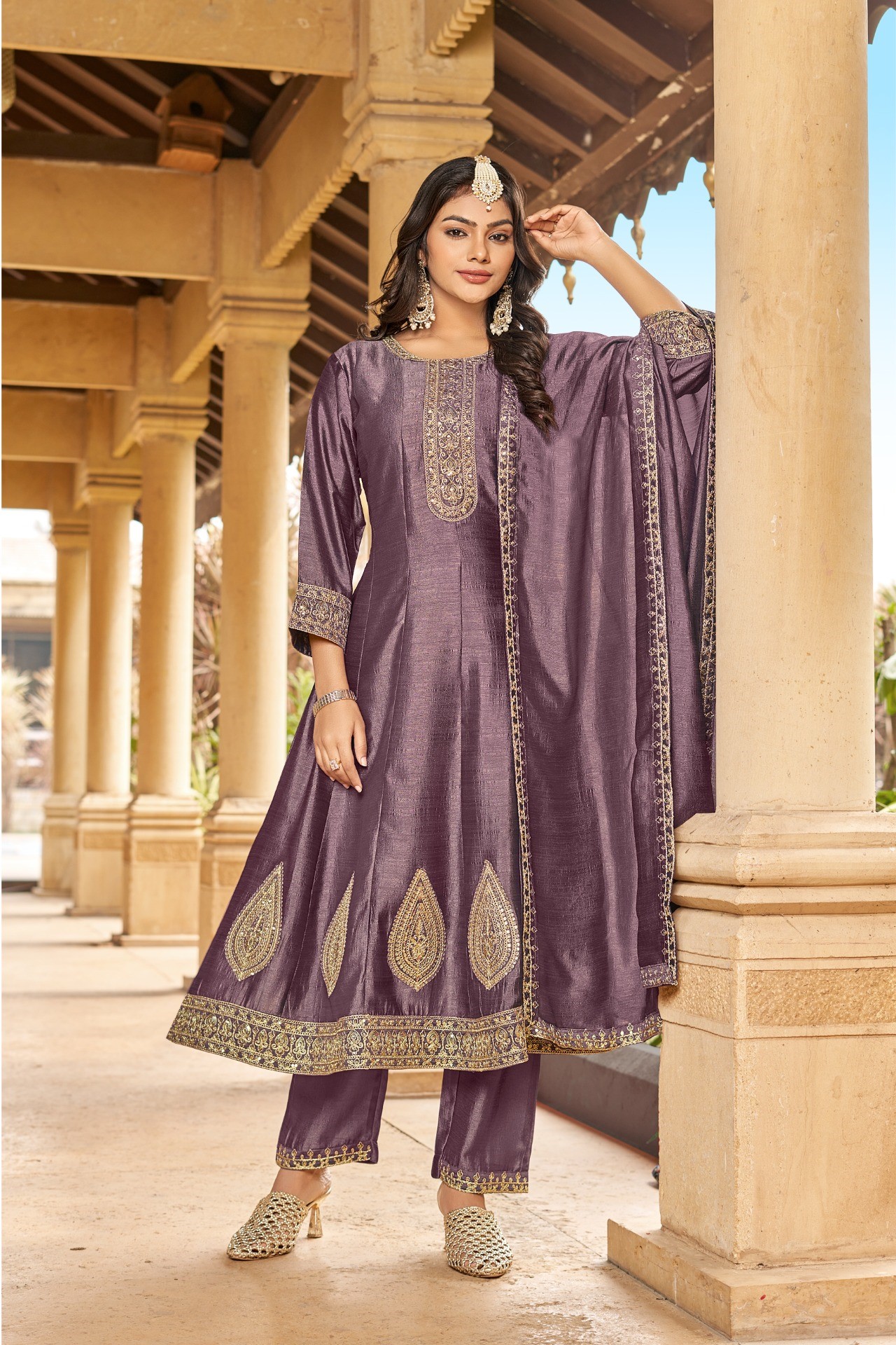 Ladies Flavour Mehandi Embroidery Salwar Kameez Catalog collection 3